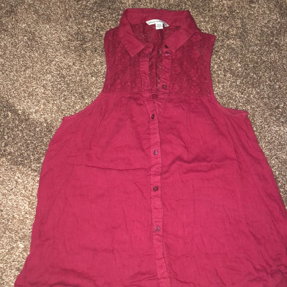 Women’s button-up tank top